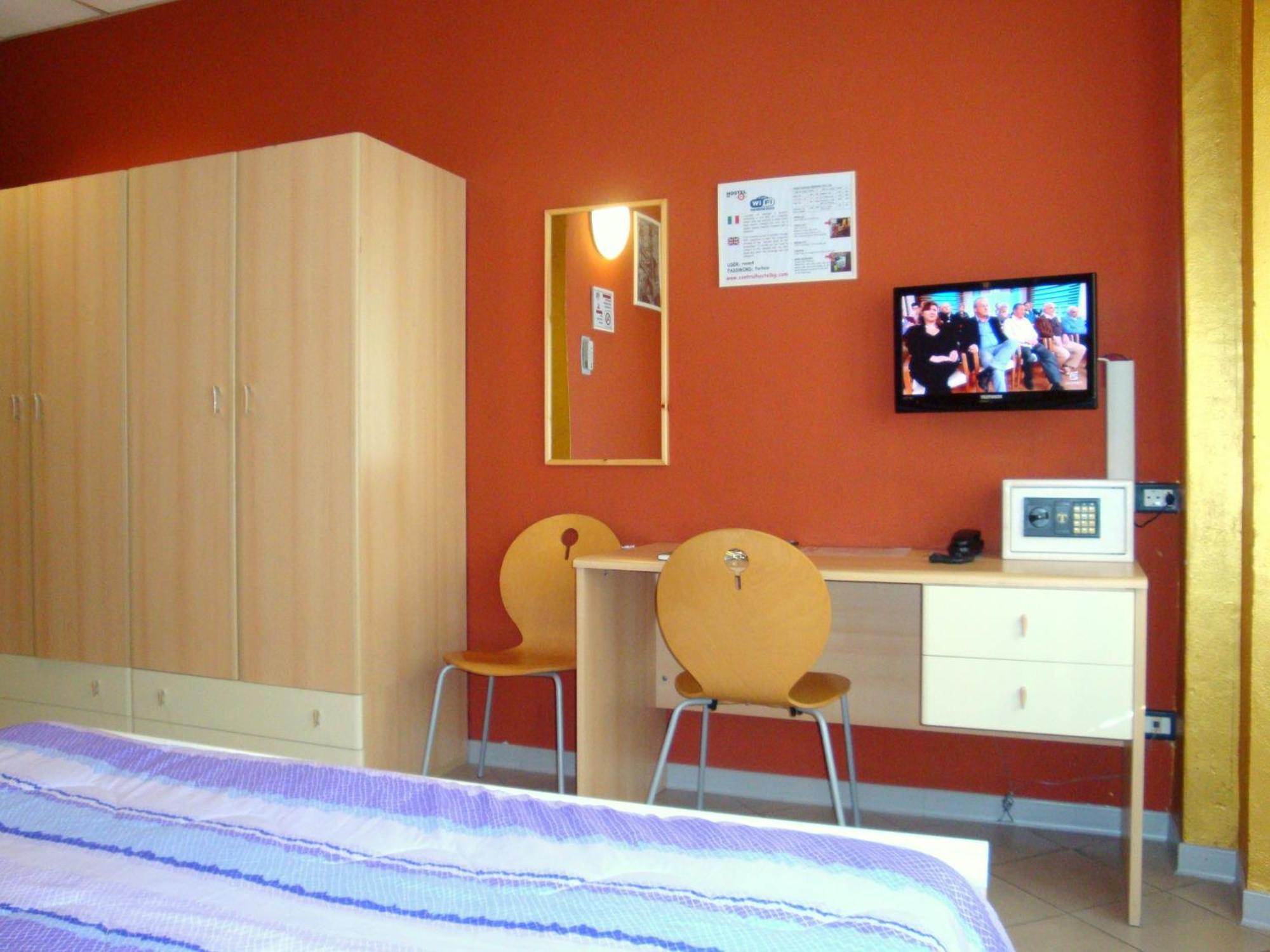 Central Hostel Bg Bergamo Eksteriør bilde