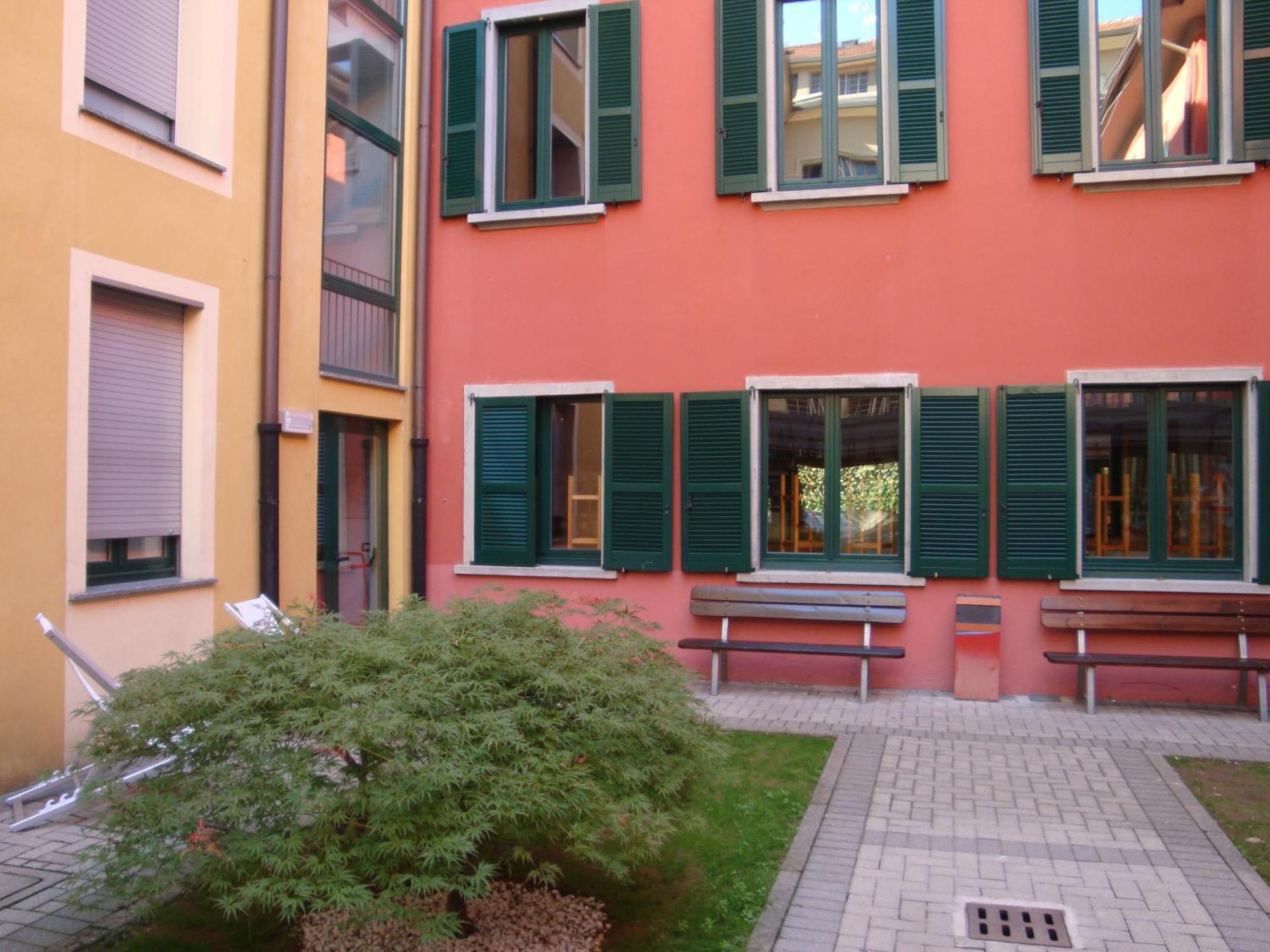 Central Hostel Bg Bergamo Eksteriør bilde