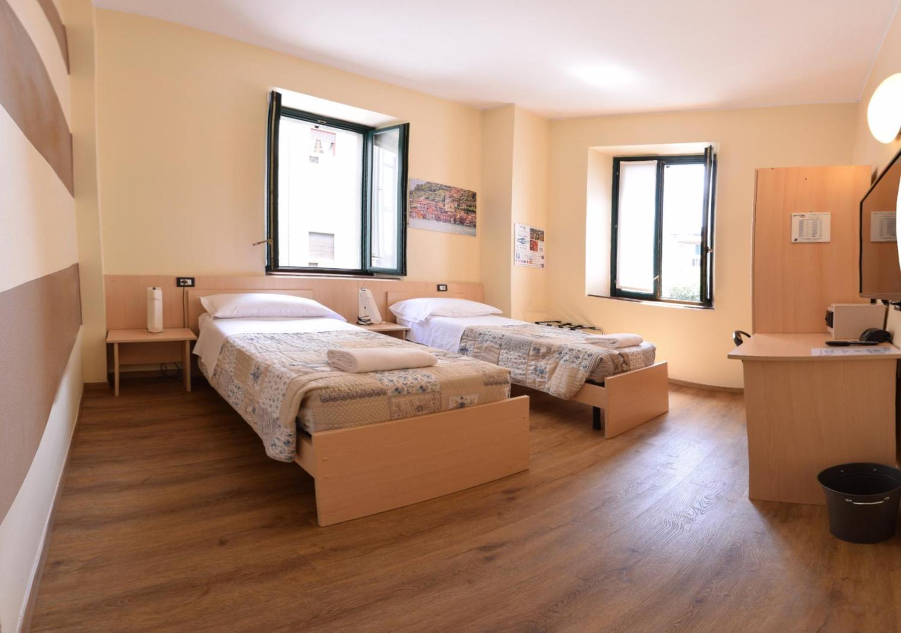 Central Hostel Bg Bergamo Eksteriør bilde