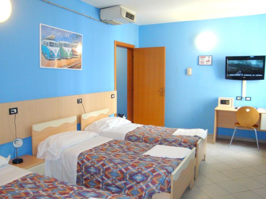 Central Hostel Bg Bergamo Eksteriør bilde