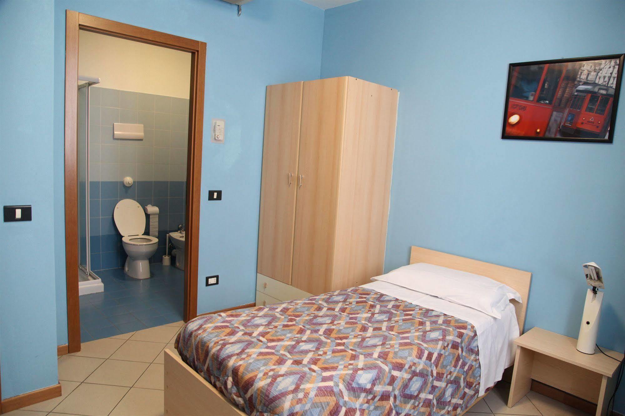 Central Hostel Bg Bergamo Eksteriør bilde