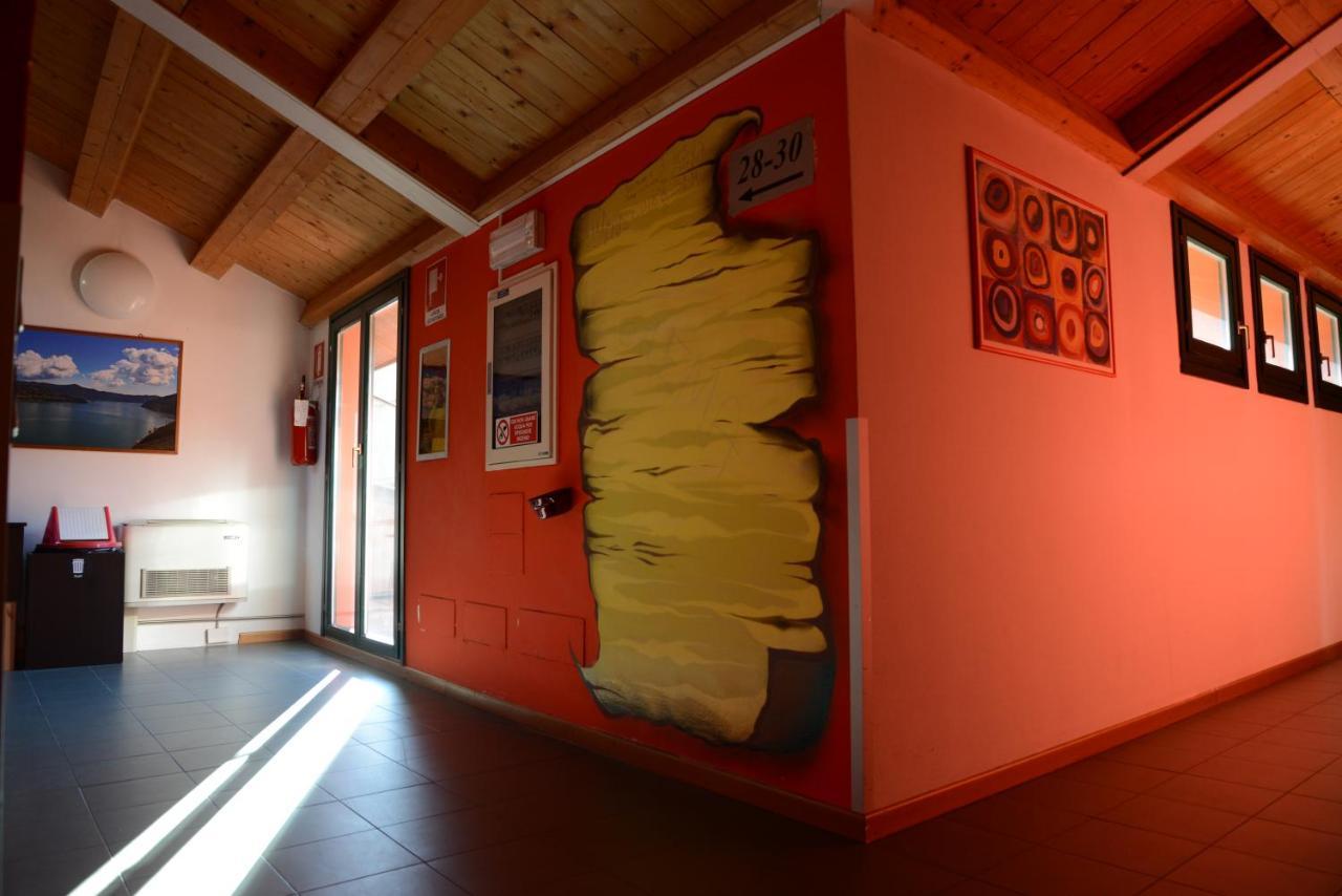 Central Hostel Bg Bergamo Eksteriør bilde
